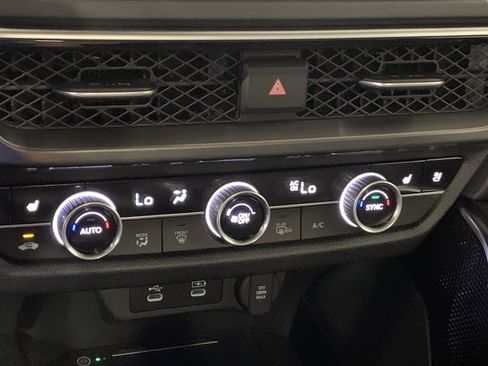 Used 2025 Acura ADX A-Spec image 30