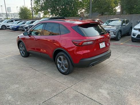 Used 2025 Ford Escape ST-Line AWD/4WD image 8