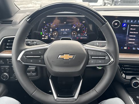 New 2026 Chevrolet Suburban High Country image 17