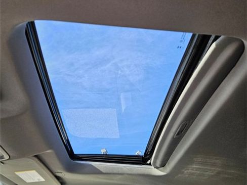 New 2026 GMC Sierra 1500 SLT w/ SLT Premium Package image 14