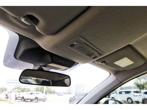 Used 2025 Nissan Kicks SV w/ Charging Package FWD image 18