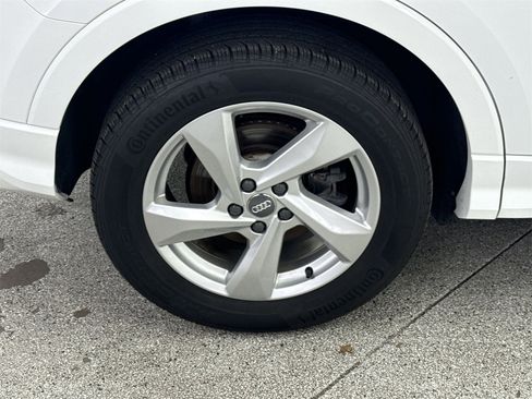 Used 2020 Audi Q3 2.0T Premium image 39