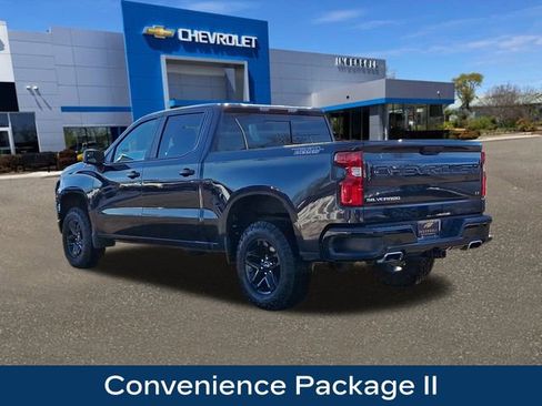 Used 2022 Chevrolet Silverado 1500 LT Trail Boss w/ Convenience Package II image 6