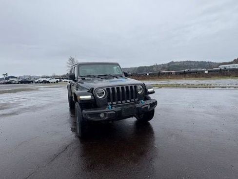 Used 2022 Jeep Wrangler Unlimited Rubicon 4xe w/ Cold Weather Group image 2