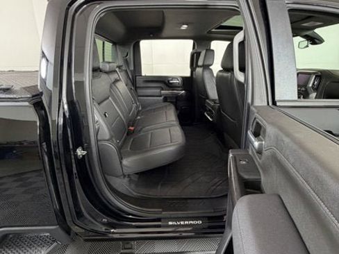 Used 2023 Chevrolet Silverado 2500 LTZ w/ LTZ Plus Package image 5