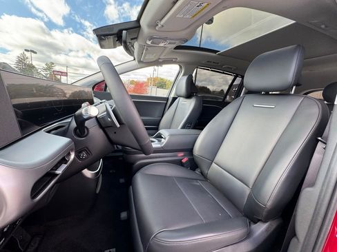New 2026 Hyundai Ioniq 9 Limited AWD/4WD image 18