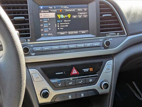 Used 2018 Hyundai Elantra SEL image 15