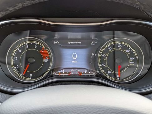 Used 2021 Jeep Cherokee Limited AWD/4WD image 30