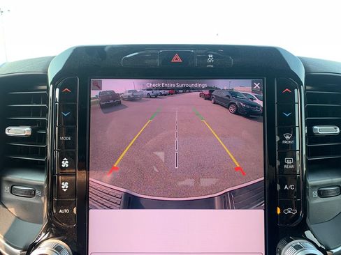 Used 2026 RAM 2500 Laramie AWD/4WD image 27