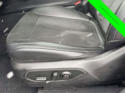 Used 2024 Jeep Grand Cherokee L Altitude image 5