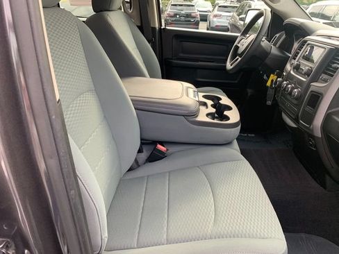 Used 2019 RAM 1500 Express AWD/4WD image 11