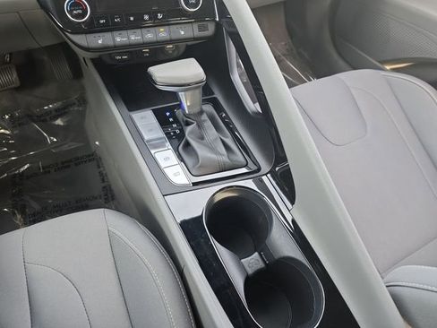 Certified 2023 Hyundai Elantra SEL w/ Convenience Package image 37