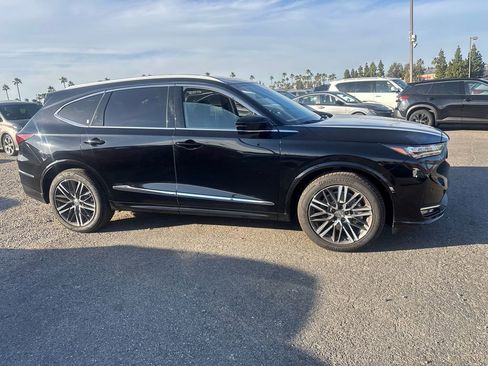 Used 2025 Acura MDX w/ Advance Package image 8