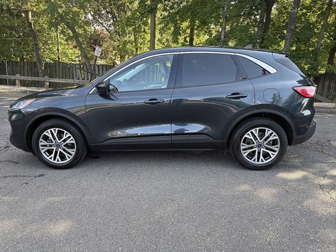 Used 2022 Ford Escape SEL w/ Technology Package AWD/4WD image 11