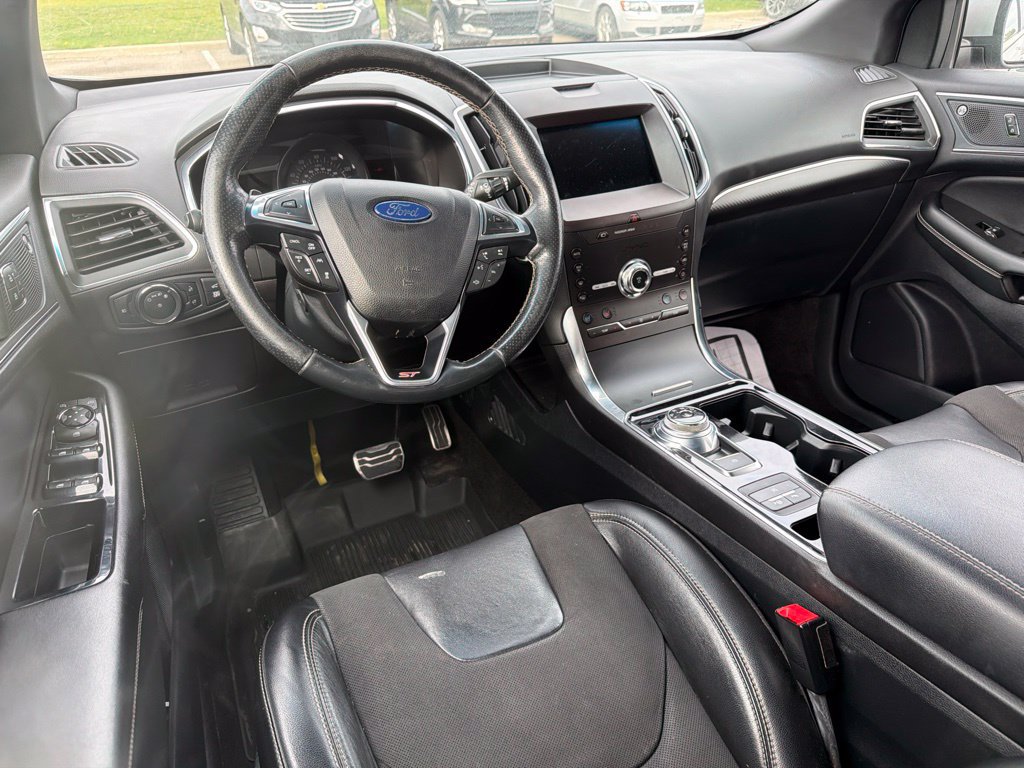 Used 2020 Ford Edge ST w/ Equipment Group 401A AWD/4WD image 9