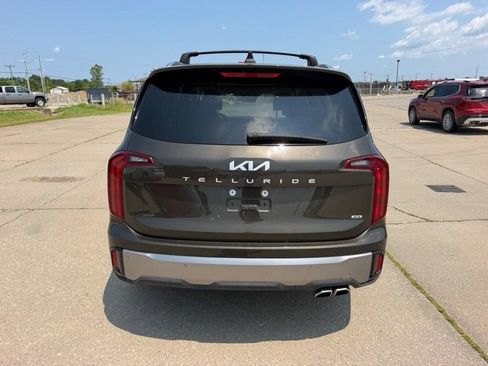Used 2025 Kia Telluride S AWD/4WD image 4