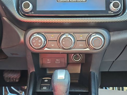 Used 2024 Nissan Kicks SV image 23