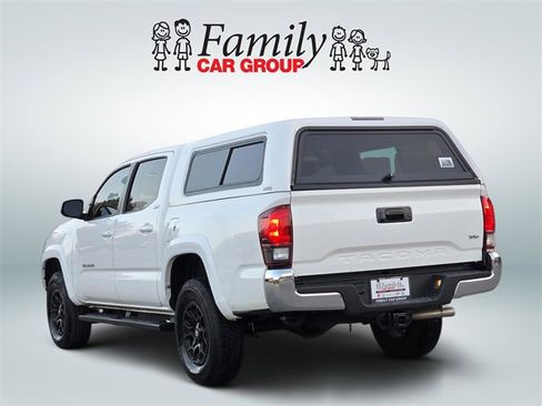 Used 2022 Toyota Tacoma SR5 image 3