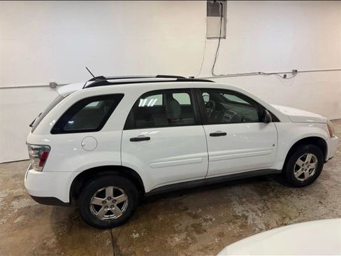 Used 2008 Chevrolet Equinox LS image 9
