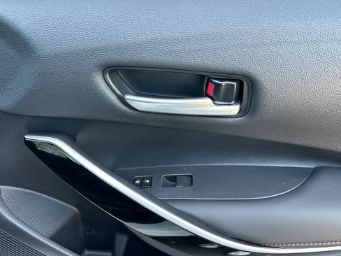 Used 2025 Toyota Corolla XSE image 22