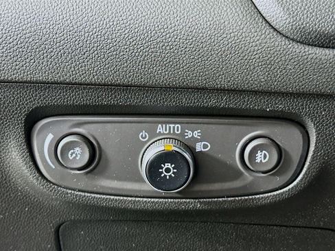 Used 2023 Buick Encore GX Select w/ Sport Touring Package image 16