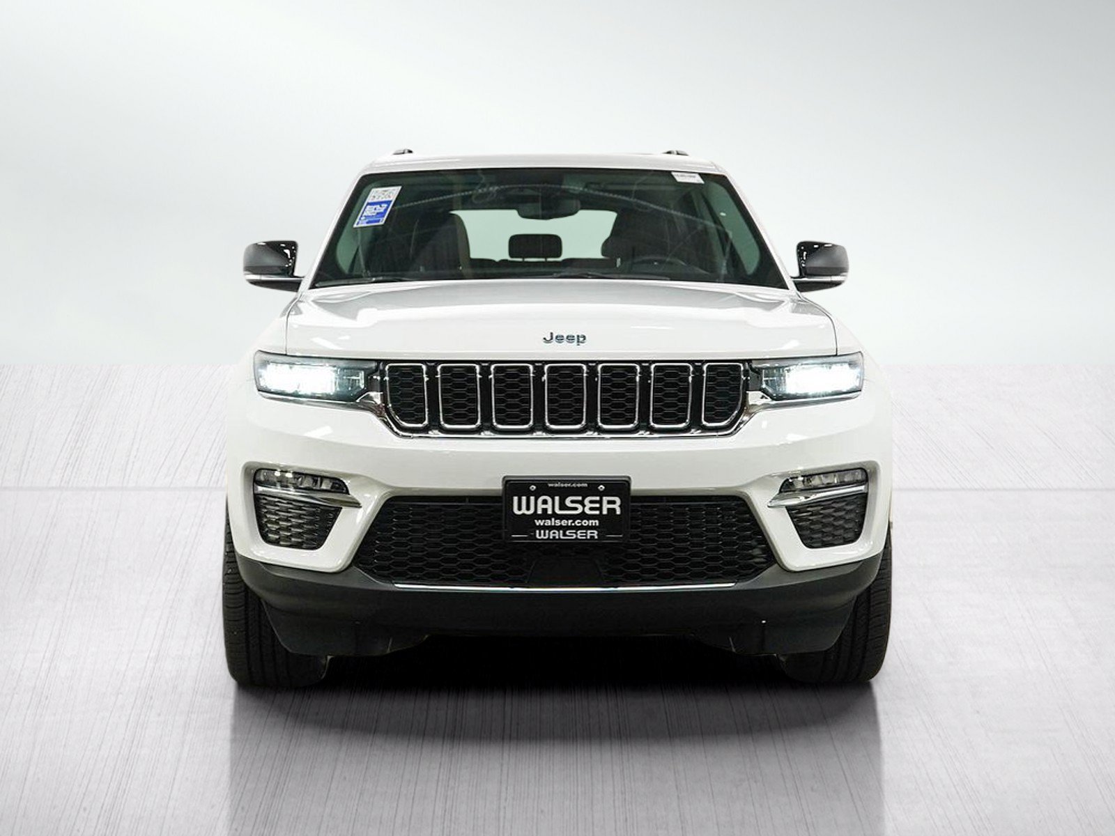 Used 2023 Jeep Grand Cherokee 4WD 4xe image 8