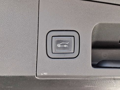 Certified 2023 Cadillac XT5 Sportv AWD/4WD image 25