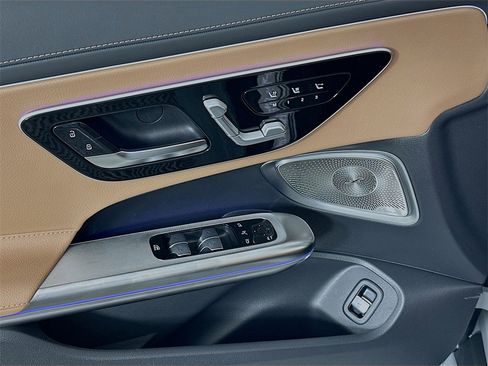 New 2026 Mercedes-Benz CLE 450 4MATIC Cabriolet image 18