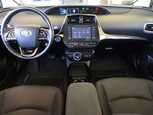 Used 2021 Toyota Prius Prime LE image 19