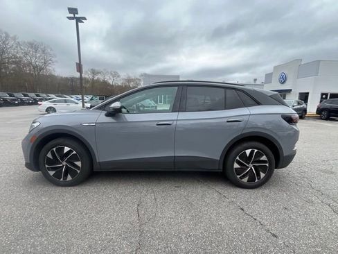 Used 2022 Volkswagen ID.4 Pro image 9