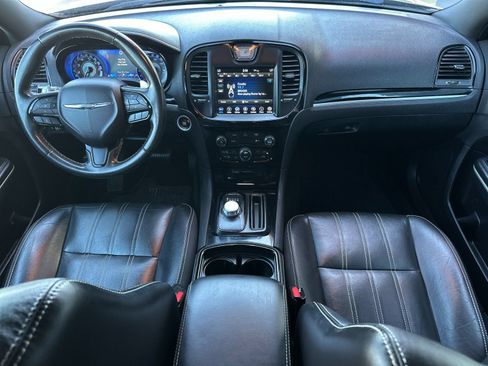 Used 2019 Chrysler 300 S RWD image 12