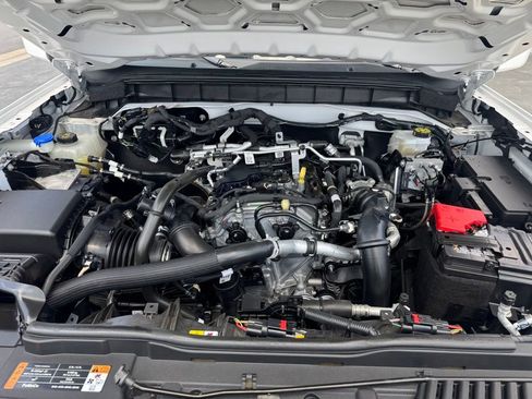 Used 2025 Ford Bronco Outer Banks AWD/4WD image 22