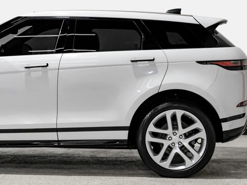 Used 2020 Land Rover Range Rover Evoque R-Dynamic SE image 21