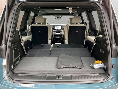 New 2026 Jeep Grand Wagoneer Limited AWD/4WD image 28
