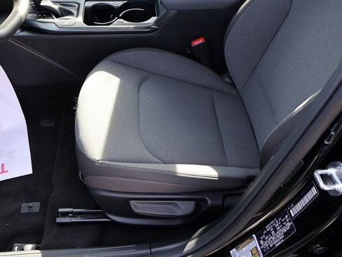 New 2025 Kia K4 LXS image 35