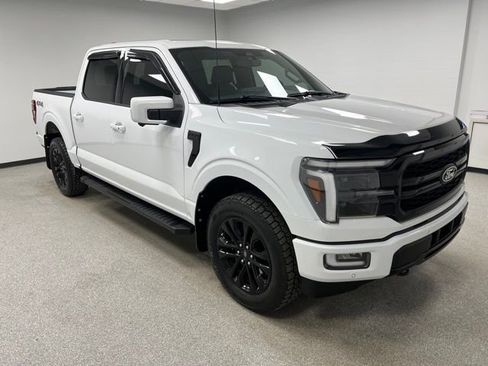 Used 2024 Ford F150 Lariat image 2