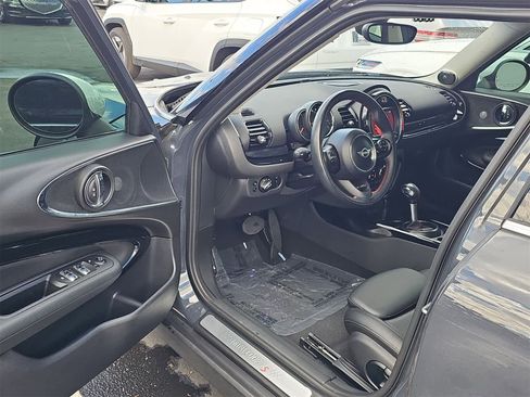 Used 2019 MINI Cooper Clubman S w/ Premium Package image 10