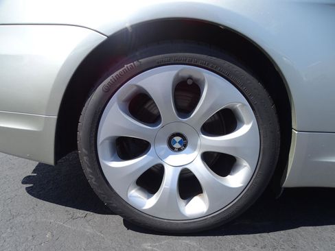 Used 2007 BMW 650i Convertible RWD image 33
