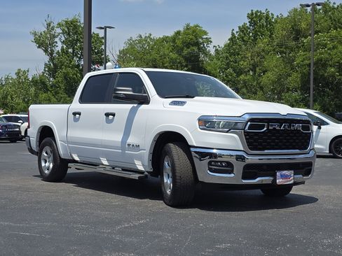 Used 2025 RAM 1500 Big Horn AWD/4WD image 18