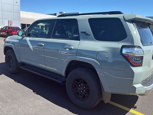 Used 2023 Toyota 4Runner TRD Off-Road Premium w/ Off Road Premium Plus Package AWD/4WD image 2