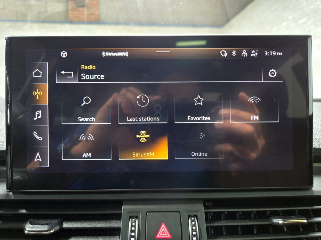 Used 2022 Audi Q5 2.0T Premium w/ Convenience Package AWD/4WD image 24