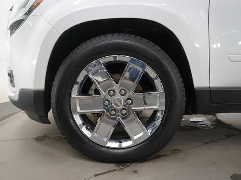 Used 2017 GMC Acadia Limited SLT image 24
