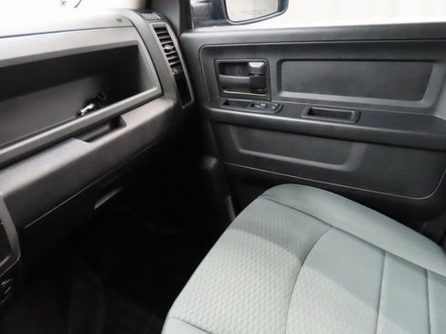 Used 2018 RAM 1500 Express w/ Express Value Package image 18