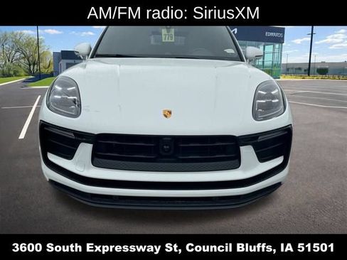 Used 2022 Porsche Macan AWD/4WD image 9