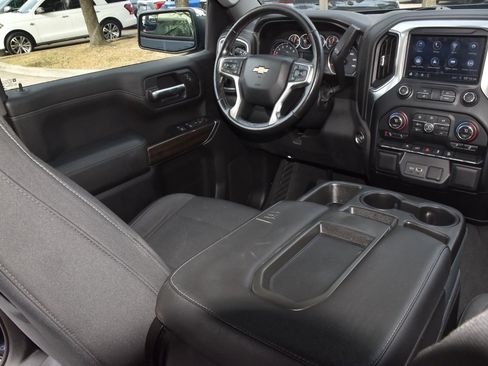 Used 2019 Chevrolet Silverado 1500 LT w/ Texas Edition image 15