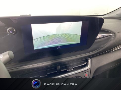 Used 2024 Buick Envista Preferred w/ Convenience I Package image 4