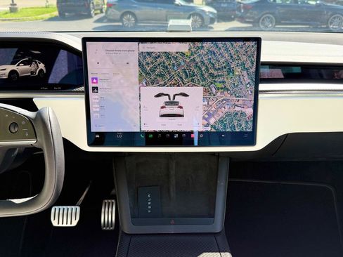 Used 2022 Tesla Model X Plaid AWD/4WD image 16