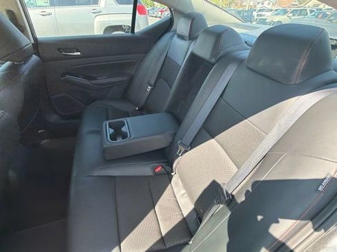 Used 2024 Nissan Altima 2.5 SR FWD image 13