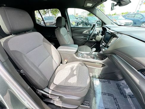 Used 2023 Chevrolet Traverse LT FWD image 28