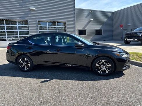 Used 2021 Nissan Sentra SV FWD image 3